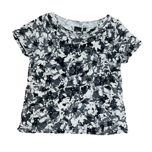 rafaella black and white floral print short sleeve shirt with chain decal